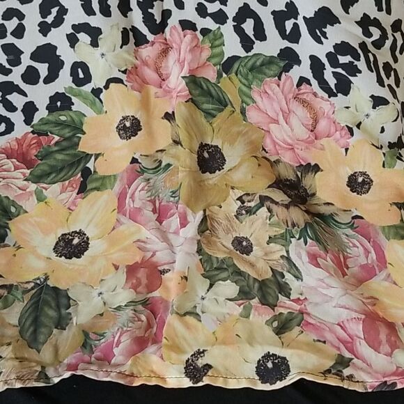 H.I.P. Sheer Leopard and Floral Print Blouse‎ - Picture 5 of 6